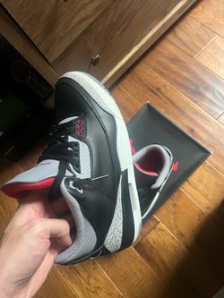Jordan Retro 3 Black Cements Size 8.5