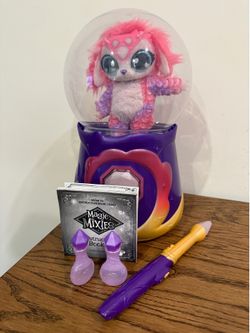Magic Mixies Magical Misting Crystal Ball