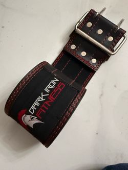 Dark Iron Fitness weightlifting belt