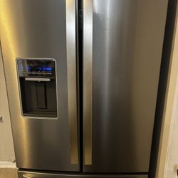 Whirlpool - 23 Cu. Ft. French Door Counter-Depth...