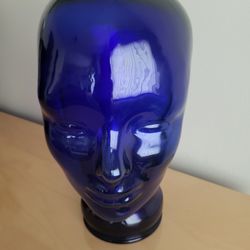 ART VINTAGE COBALT BLUE GLASS MANNEQUIN LIFE HEAD SCULPTURE- LIKE NEW