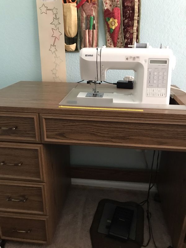 New home Janome memory craft 4000 sewing machine for Sale