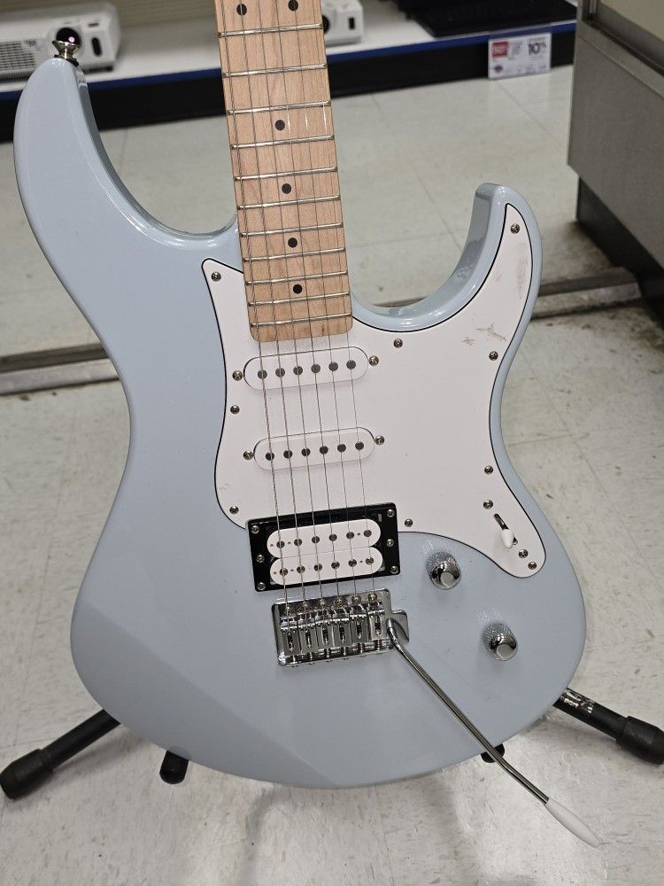 Yamaha Electric Guitar