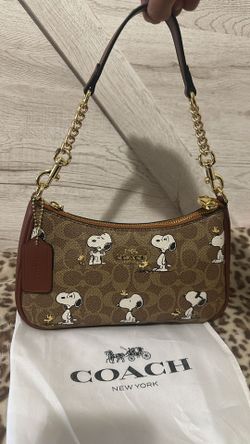 Snopy coach bag