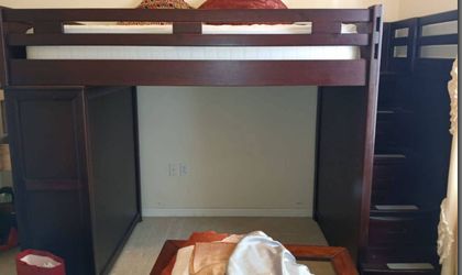 🛏️ Twin over Full Step Loft Bunk Bed + Mattresses – $250 for ALL – Fast Sale!