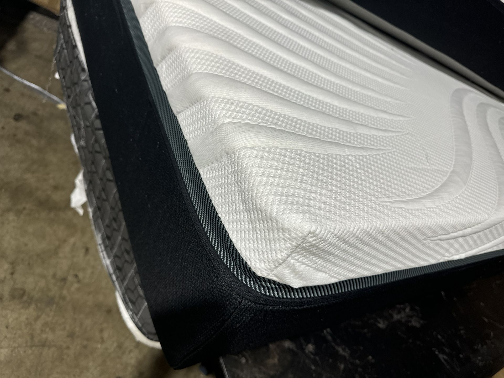 New Queen Matres For $350
