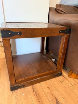 End table/ shelf