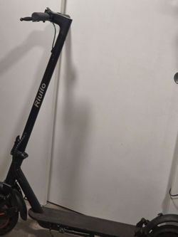 Electric scooter