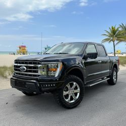 2023 Ford F-150 XLT 