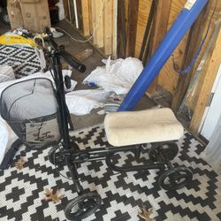 Knee scooter ~ Good condition 