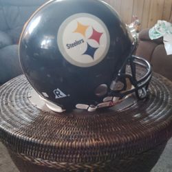 Full Size Replica Pittsburg Steelers Helmet 