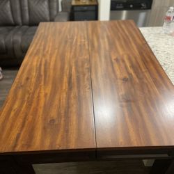 Beautiful Expandable Counter-Height Table