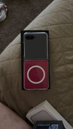 Motorola razr2024 plus
