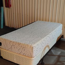 Twin size mattress set