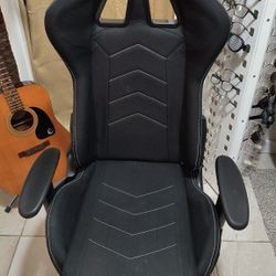 Black Racing Style Gaming Chair