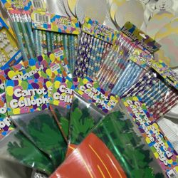 Huge Lot of Easter Supplies Carrot Cellophane,Pencils & Bunny shape Note Pads
