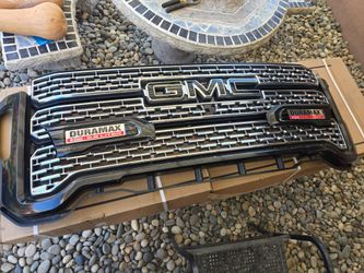 GMC Denali Grill