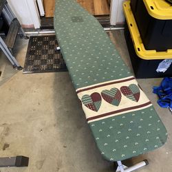 Ironing Board w/Steam Iron