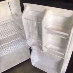 Refrigerador Pequeño Marca Magic Chef