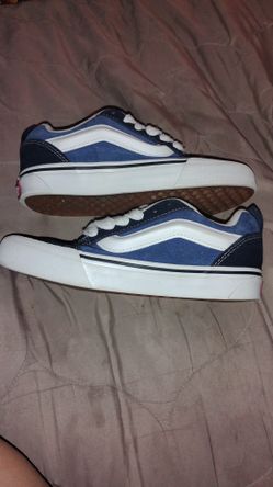 Excellent Condition Size 4 Men's Size 5.5 Womens Vans