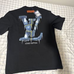 Lv T shirt