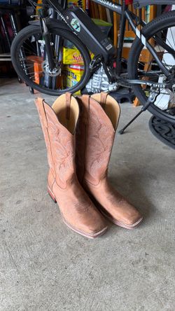 Men’s Horsepower Cowboy Boots Size 10