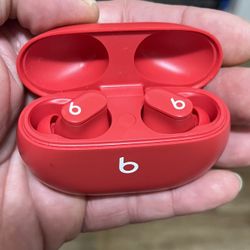 Beats Studio Buds