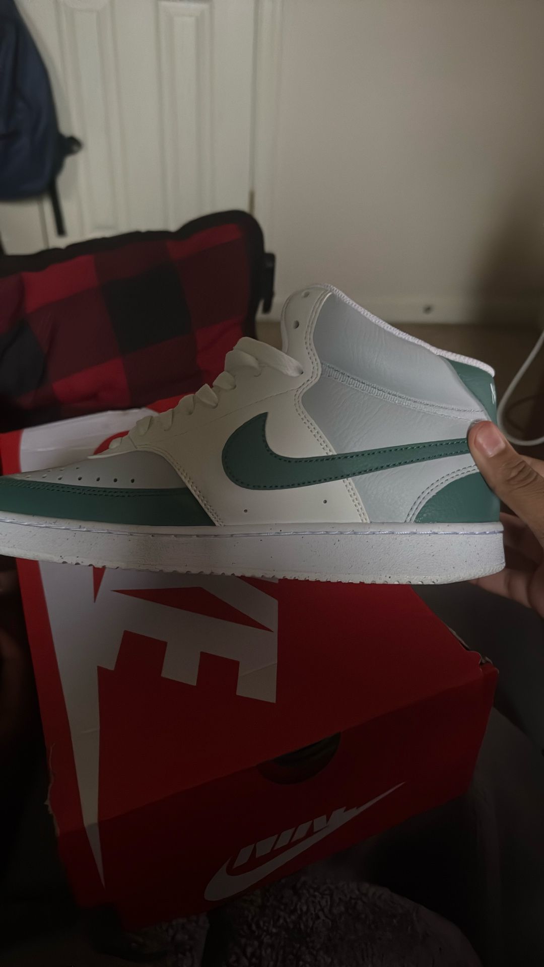 nike court vision mids