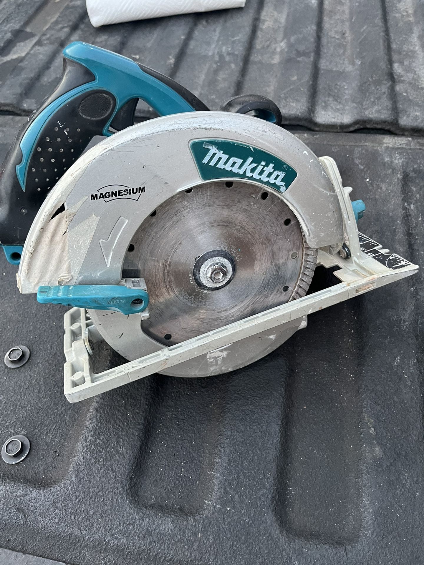 Makita 5007nb 7 1/4 ‘’ Circular Saw