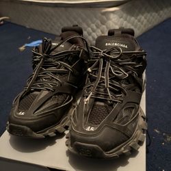 Balenciaga Tracks LED