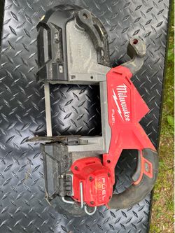 Milwaukee Fuel band saw