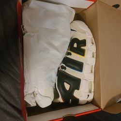 Nike Uptempo S10