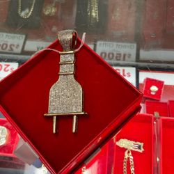 Plug Pendant