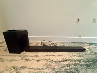 Samsung Soundbar with Wireless Subwoofer – Excellent Condition