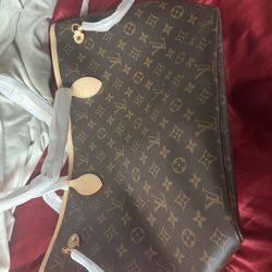 Louis Vuitton bag Brand New Never Worn With Wallet Purse