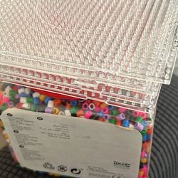Fuse Beads W/ 5 Square Peg Boards