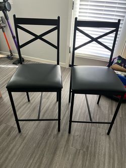 Set of 2 Black Metal Bar Stools