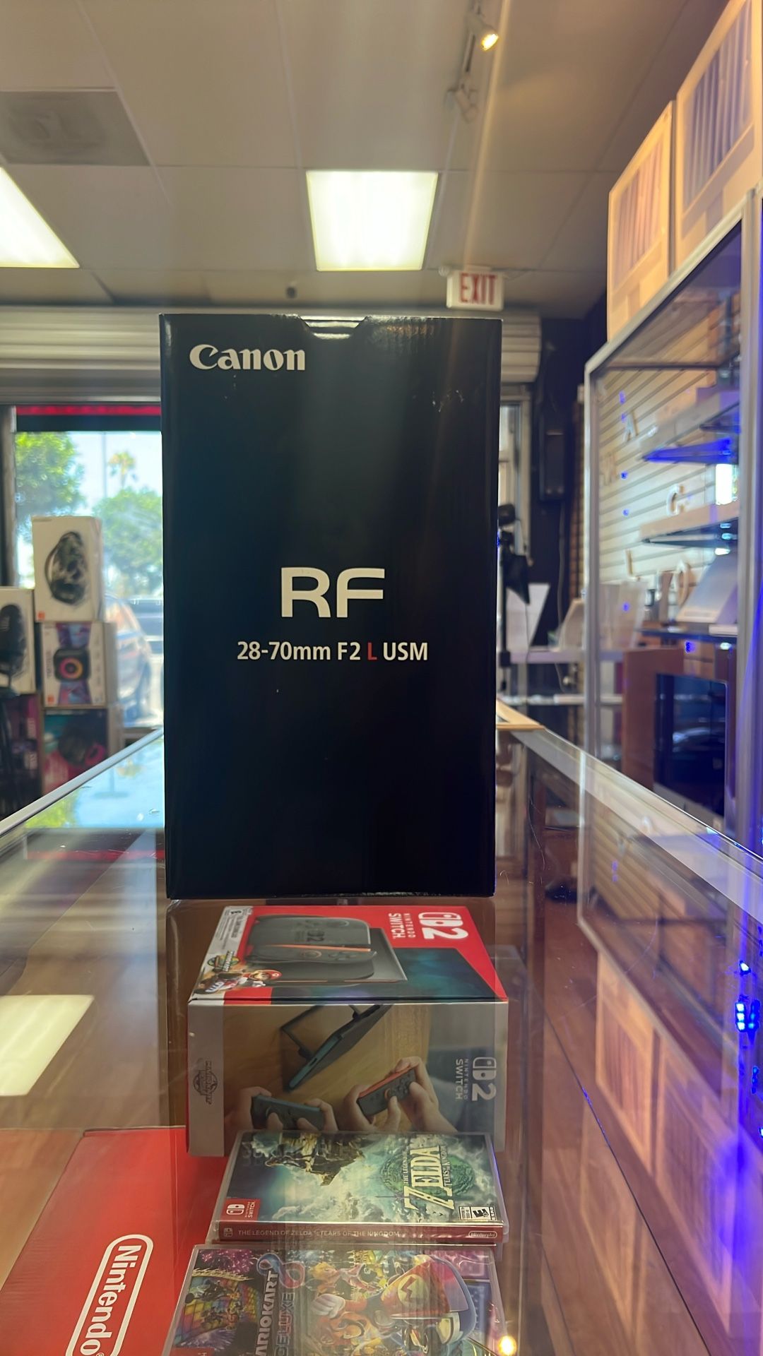 Canon RF 28-70mm F2 Lens