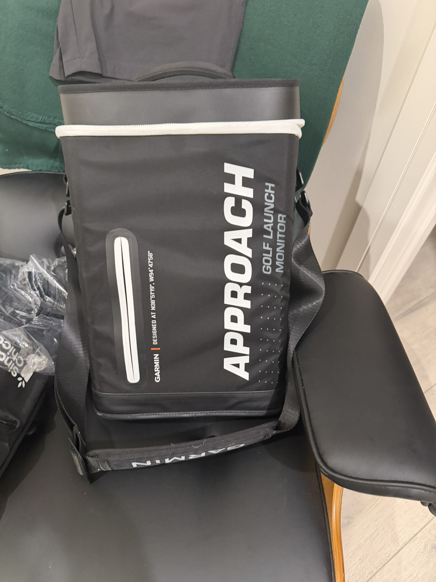 Garmin R50 Approach Golf Simulator 