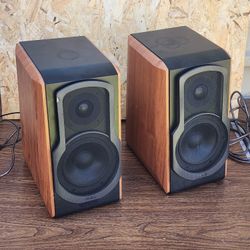 EDIFIER home Stereo Speakers With Bluetooth 