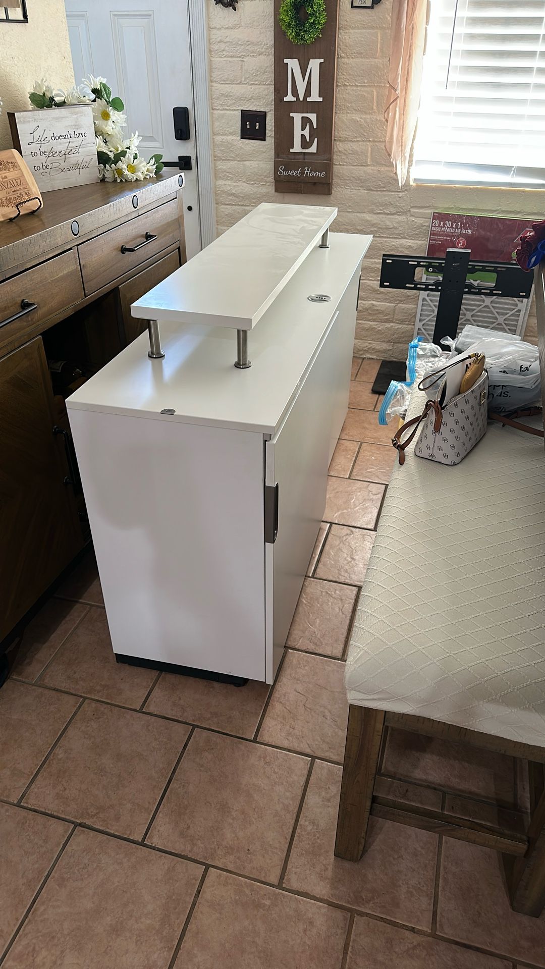 White office Furniture Cabinets