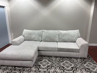 Light Gray Sectional Sofa with Chaise. Can Deliver Today Pay After Delivery