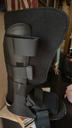 A MEDICAL BOOT