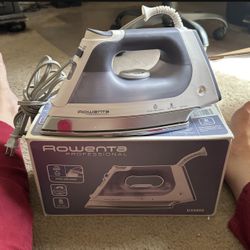 Steam Iron 