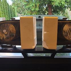 Factory Headlight Assembly for Ford Mustang 2007-2009