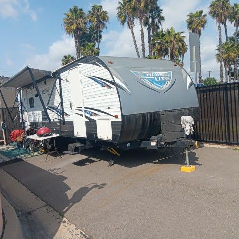 Travel Trailer For Sale