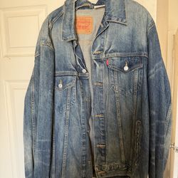 Men’s Light Levi Jacket In Blue Denim