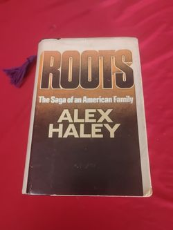 Vintage Old 1976 Roots: The Saga of an American Family Hardcover Dustjacket Book by Alex Haley