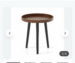 Round Tray Top Accent Side Table