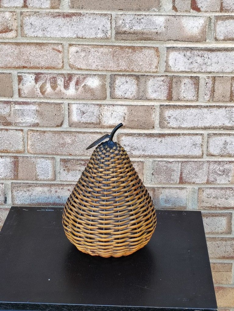 Wicker Pear